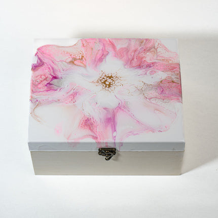 Extra Large Statement Chest - White pink gold