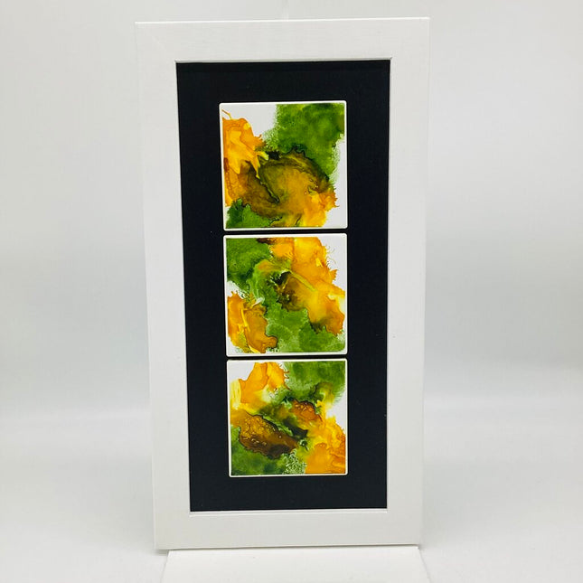 9.75x18 Framed-Three 4x4 tilesGreen/YellowTIles