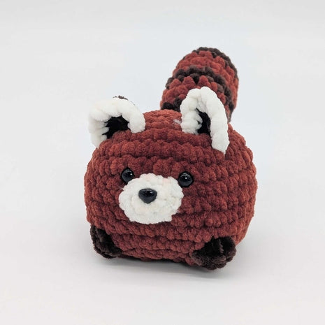 Crochet round red panda