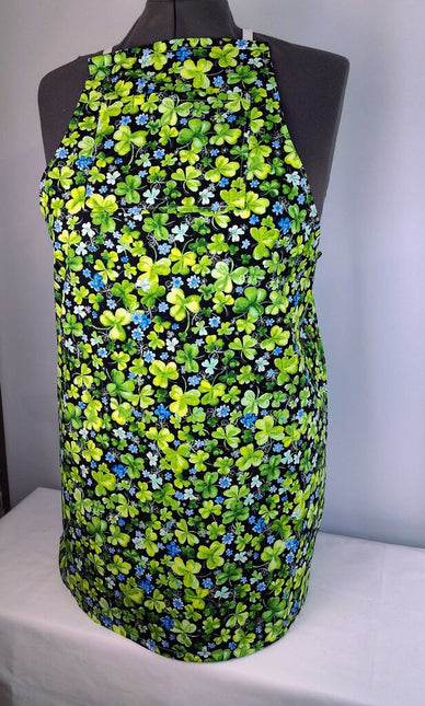 Adult Apron Shamrocks on Black