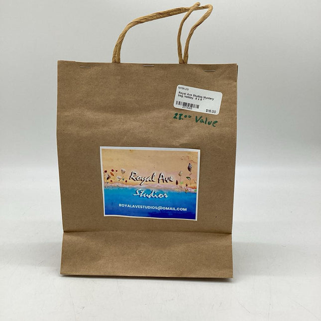 Mystery bag, holiday