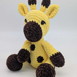 Crochet Giraffe - view 1