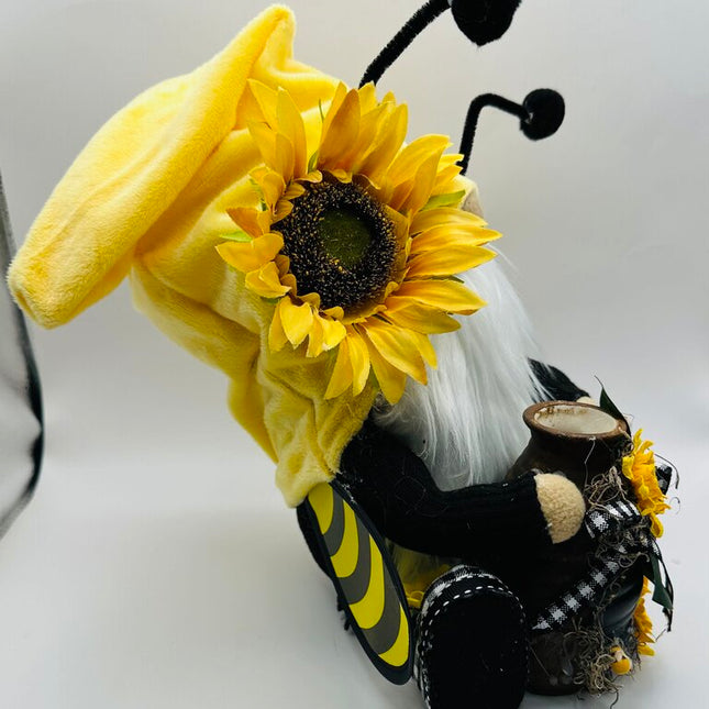 Medium Bee Gnome with vase