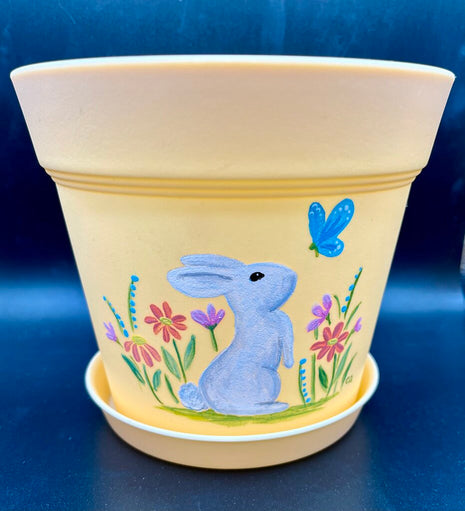Large lt. peach pot w/white bunny-E