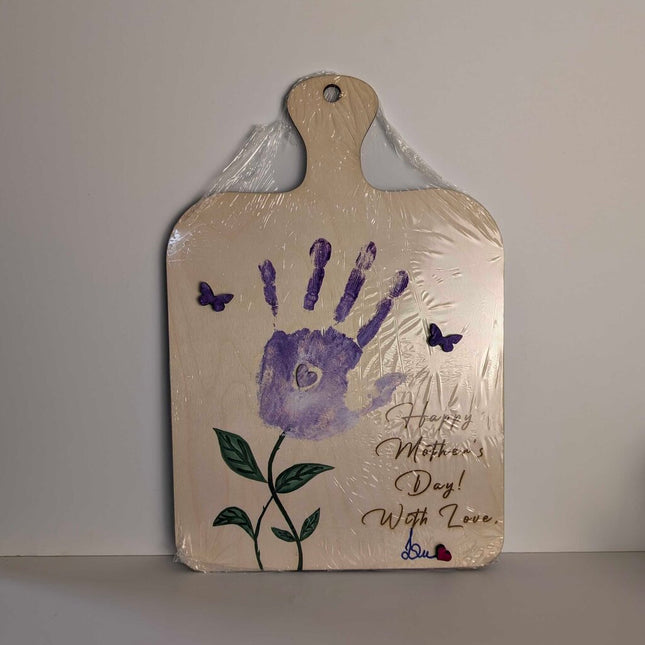 05/01 - Mother's Day Cutting Board Hand Flower