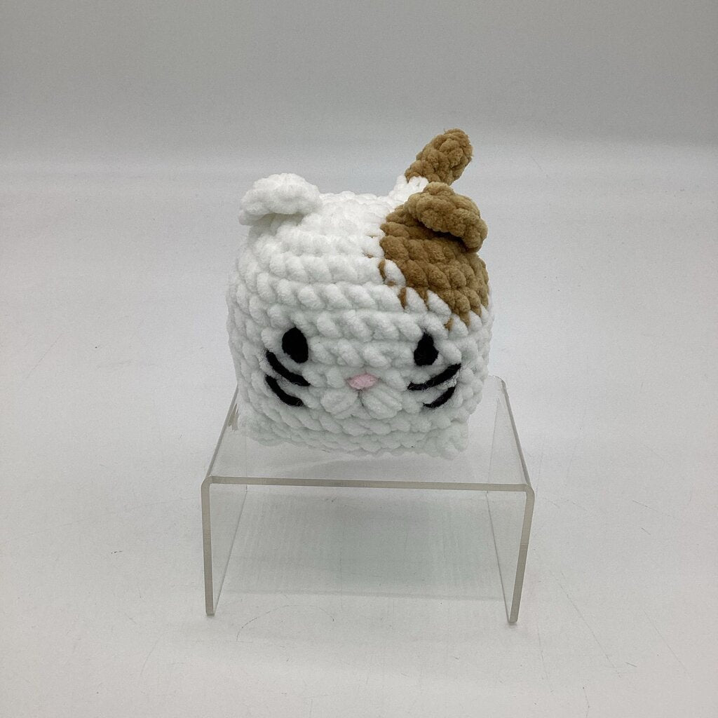 Crochet Chubby Kitty