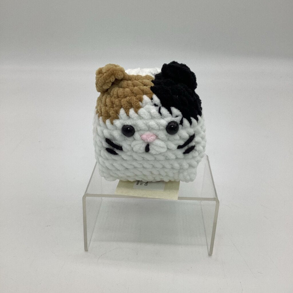 Crochet Chubby Kitty
