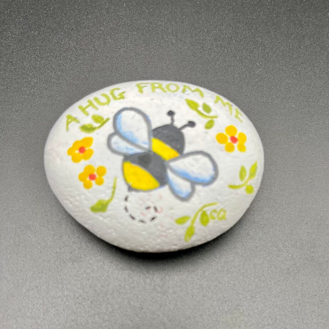 Rock sm. white "A Hug from Me"/bee
