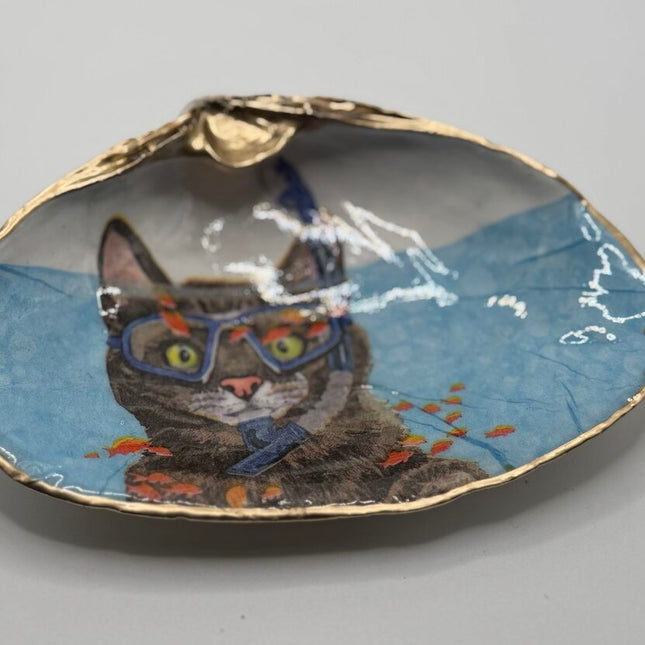 ' Cat Cousteau' Clam Dish (Nova Scotia)