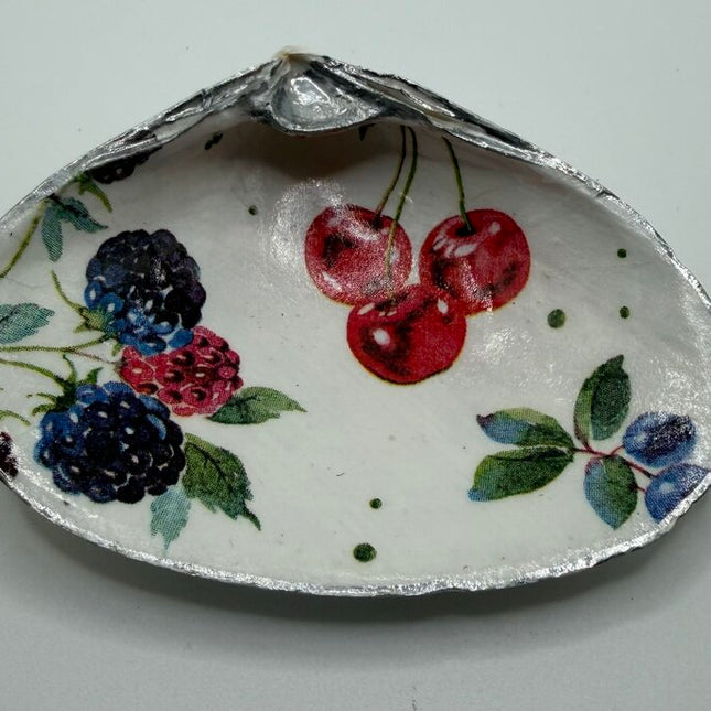 Berries & Cherries SM Clam Dish ( Rye, NH)