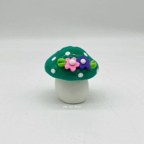 MUSHROOM w FLOWERS