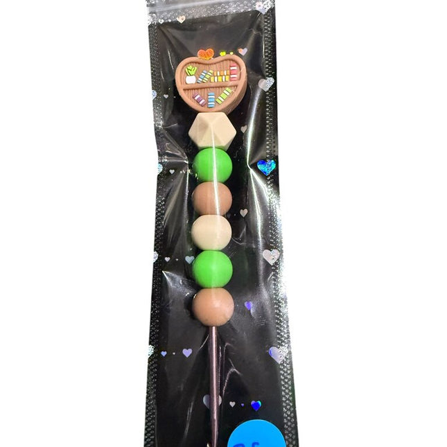 Ergonomic beaded crochet hook 3.5mm "bookshelf heart"