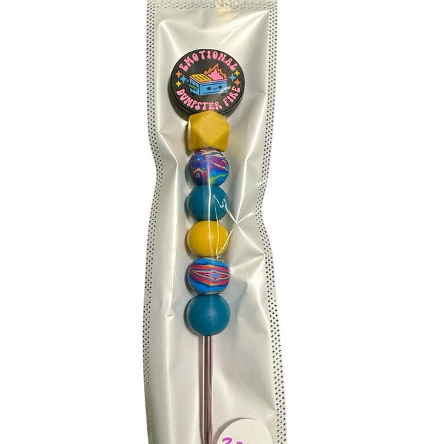 Ergonomic beaded crochet hook 3.5mm "dumpster fire"