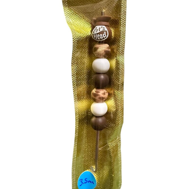 Ergonomic beaded crochet hook 3.5mm "pot head"