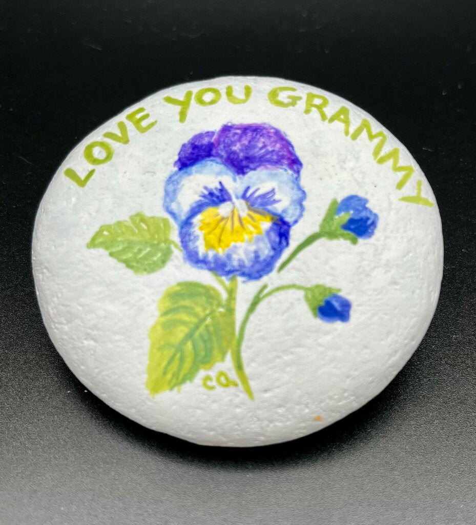 Rock sm white pansy "Love You Grammy"