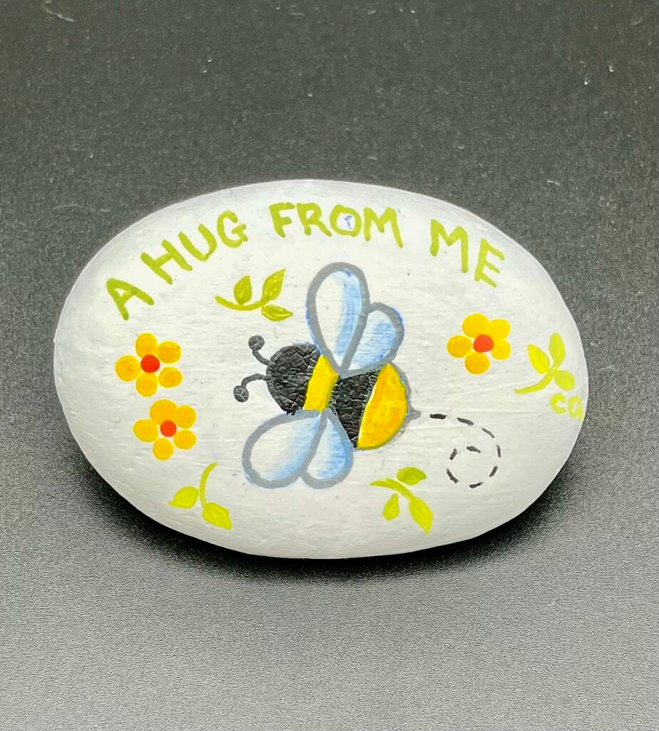 Rock sm white, bee "A Hug from Me"