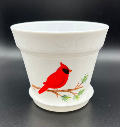 Small wh pot w/cardinal