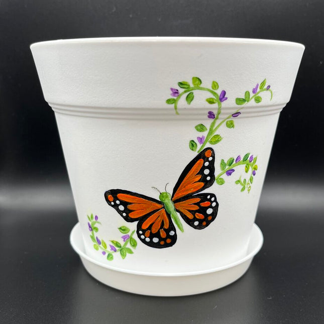 Large wh pot w/monarch