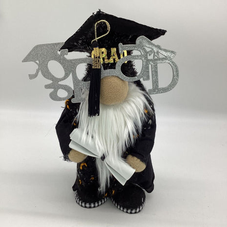 medium graduation gnome