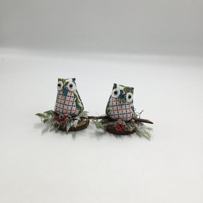 Mini Owls on Wood Slice