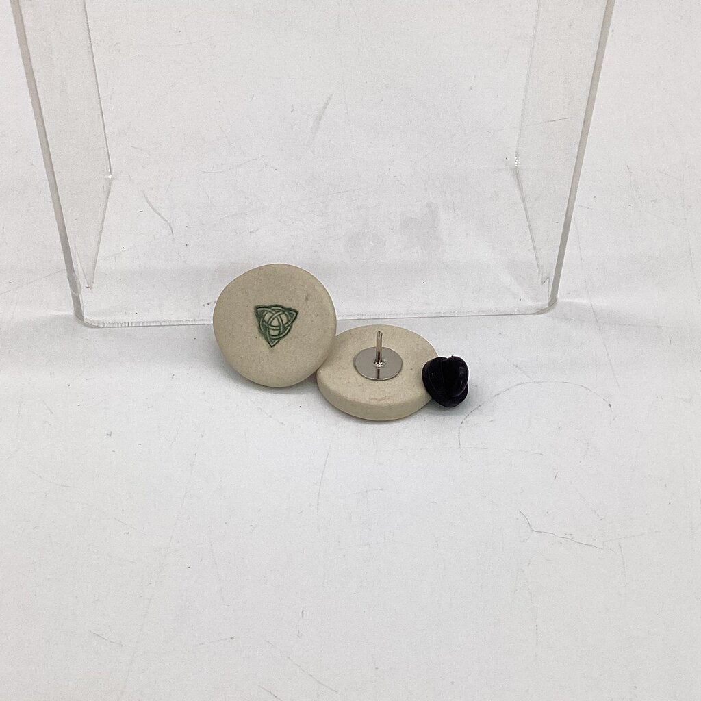 Trinity Knot Pin