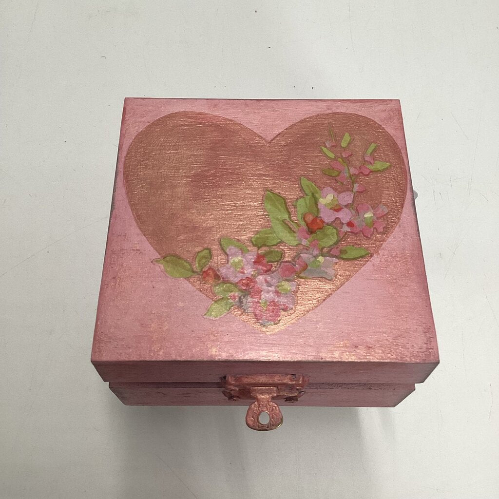 Pink Heart Floral Jewelry Box