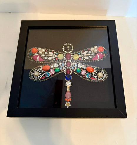 LARGE COLORFUL DRAGONFLY 8X8 BLK SB