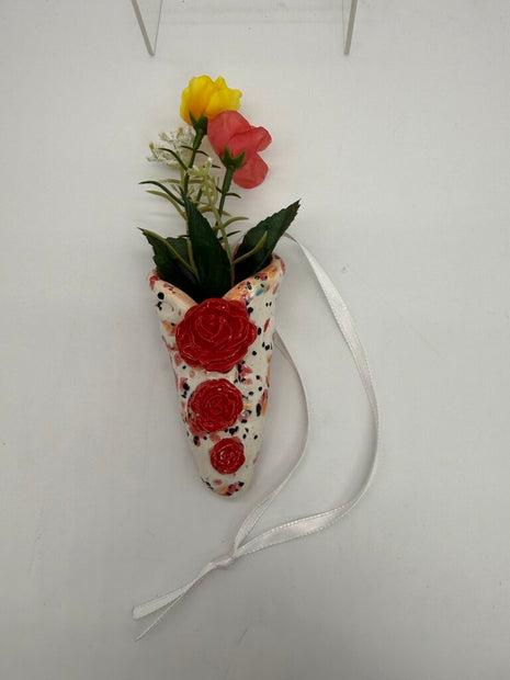 Red roses hanging vase