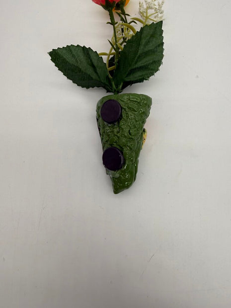 Magnetic flower vase