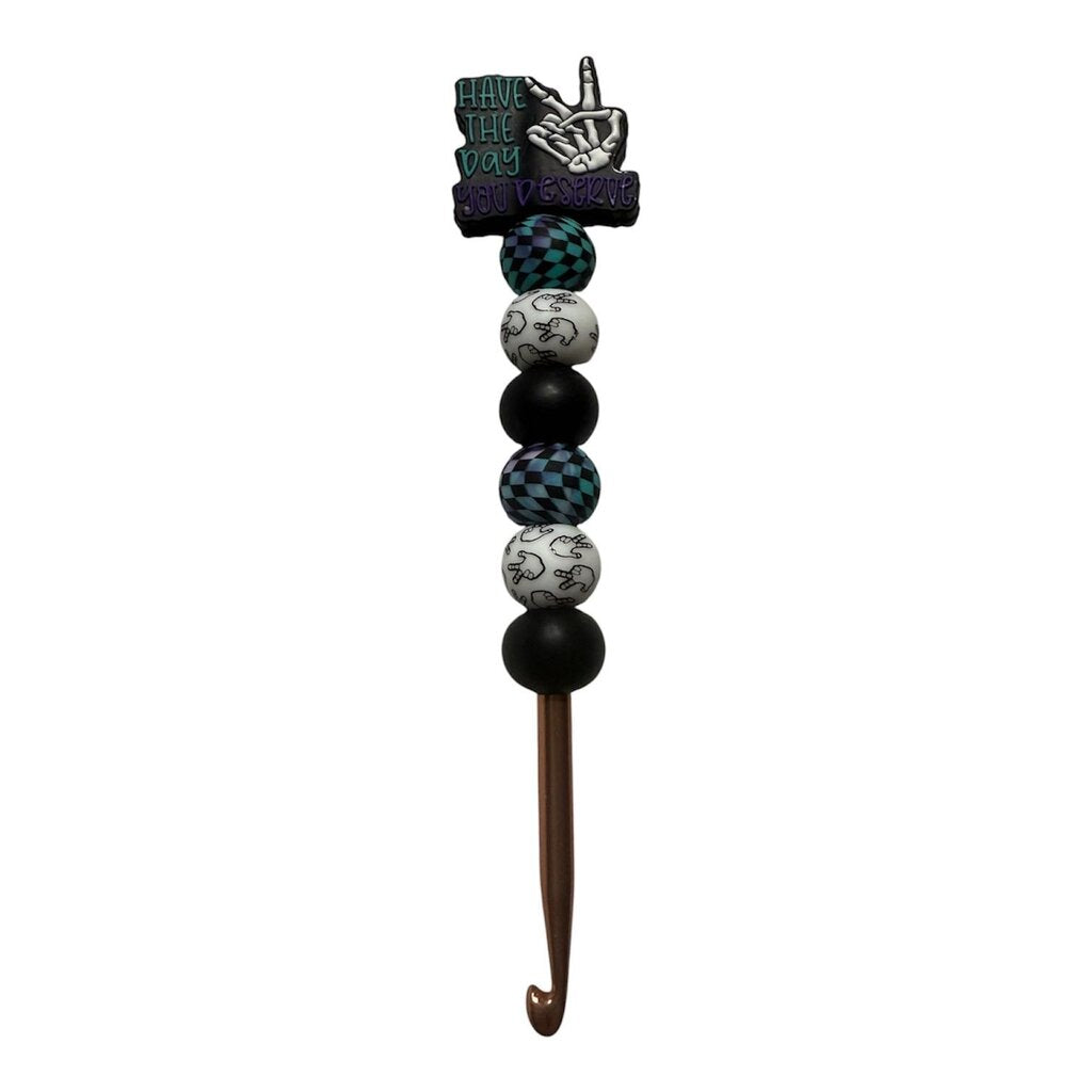 Ergonomic beaded crochet hook 5.5mm "Have the day you deserve"