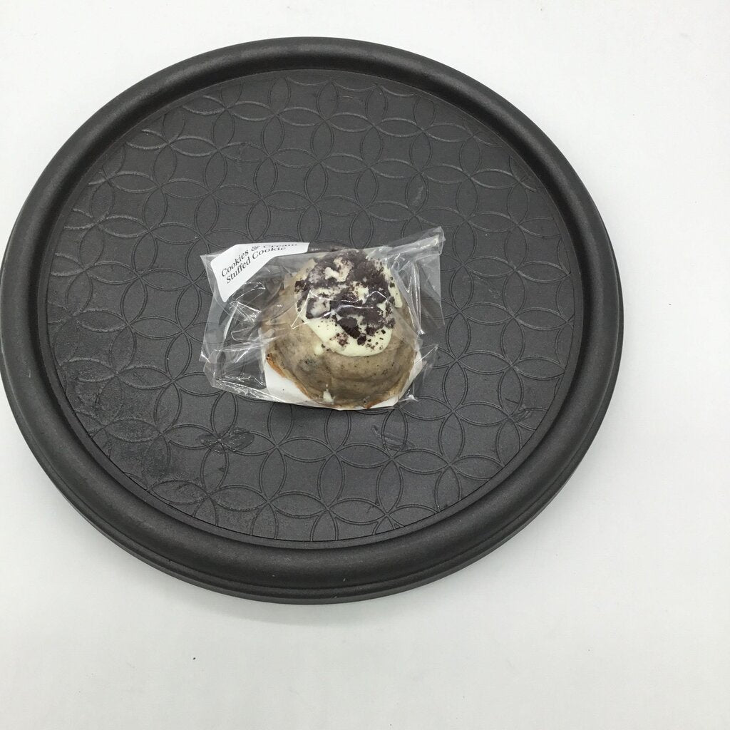Cookies & Cream Stuffed Cookie