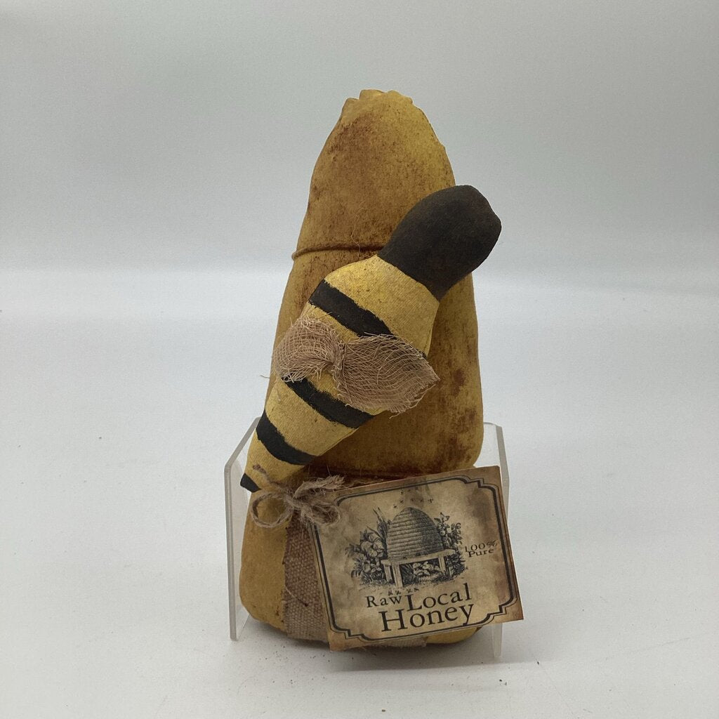 Beehive 8"x5"