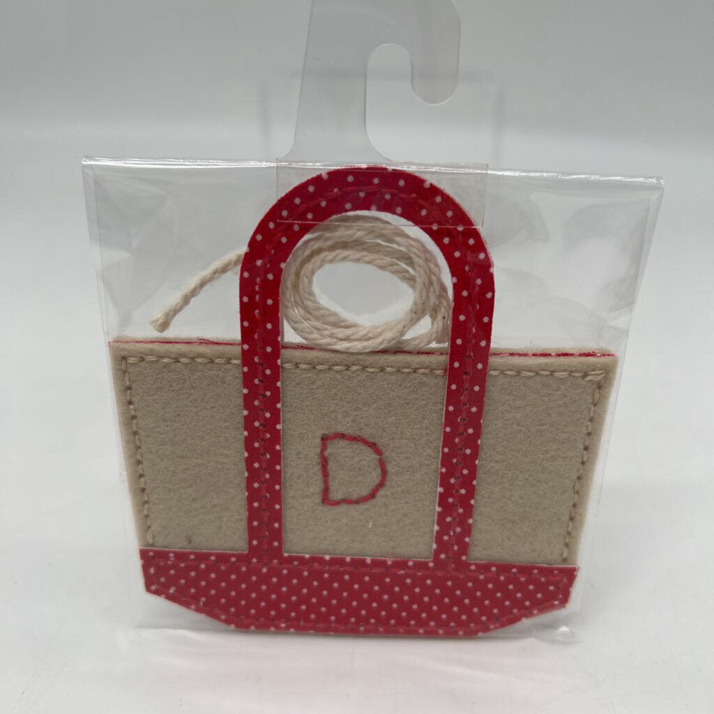 Tote Charm