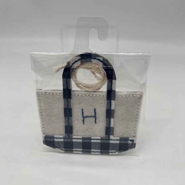 Tote Charm