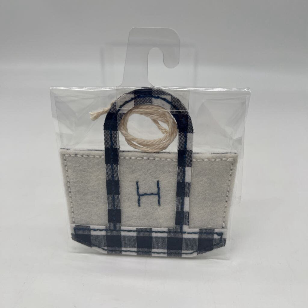 Tote Charm