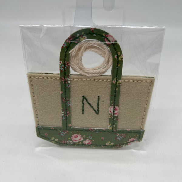 Tote Charm