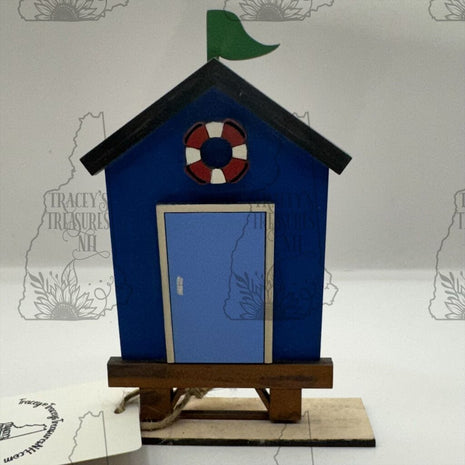 Lifeguard Shack with stand