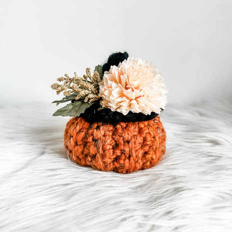 Small Crochet Pumpkin with Witch Hat - Autumn Leaves With Blush Cream Florals