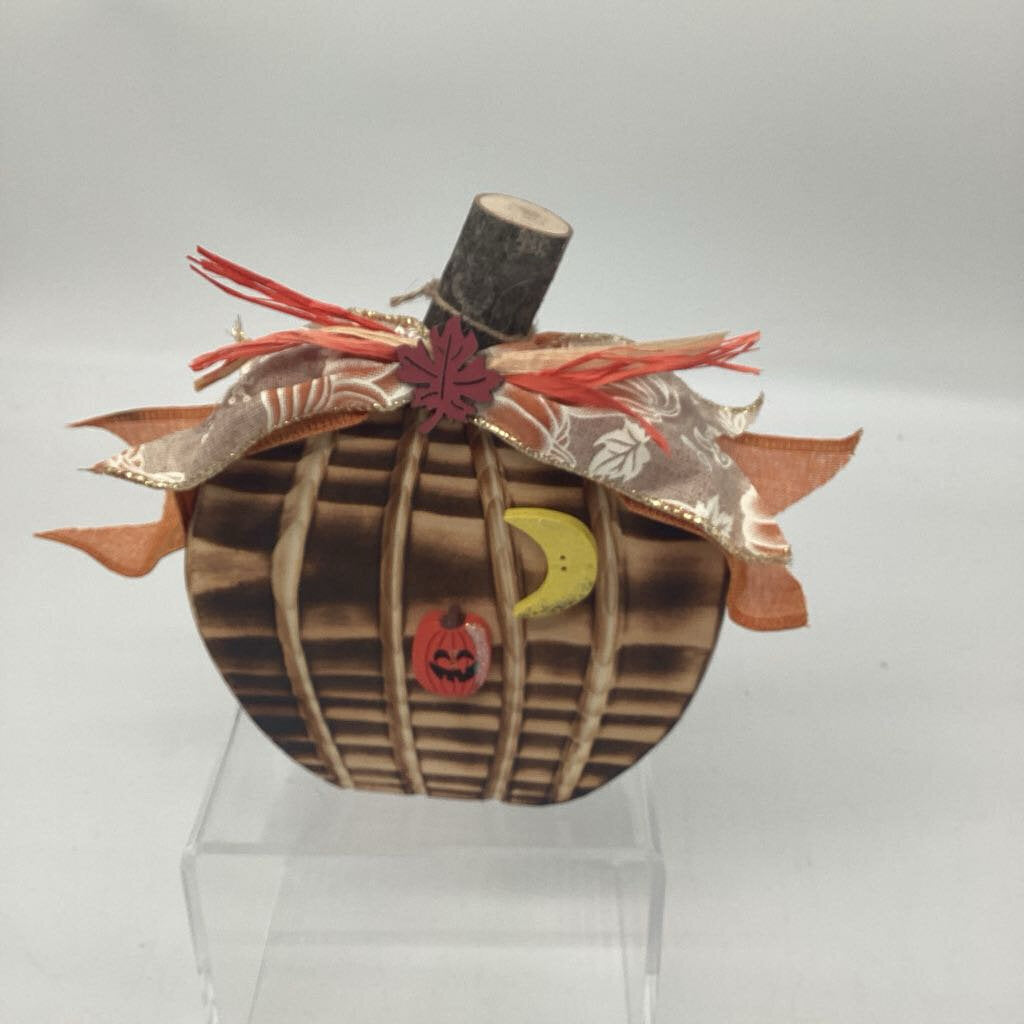 Wooden Pumpkin/moon & pumpkin
