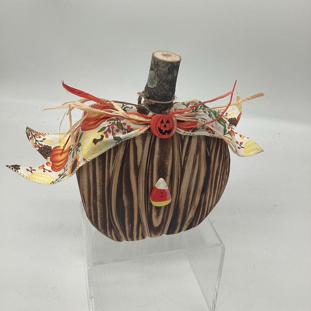 Wooden Pumpkin/candy corn