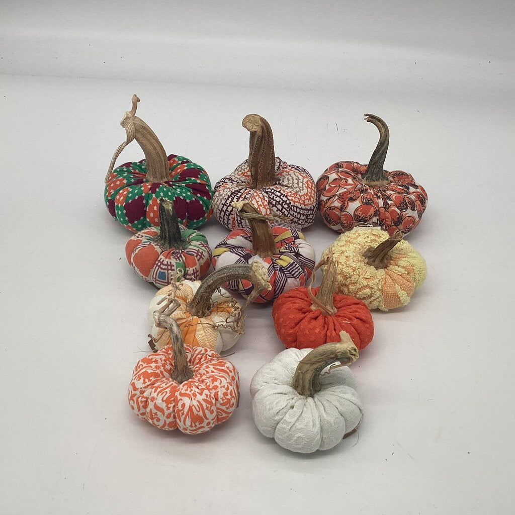 Small Sculpted Pumpkins