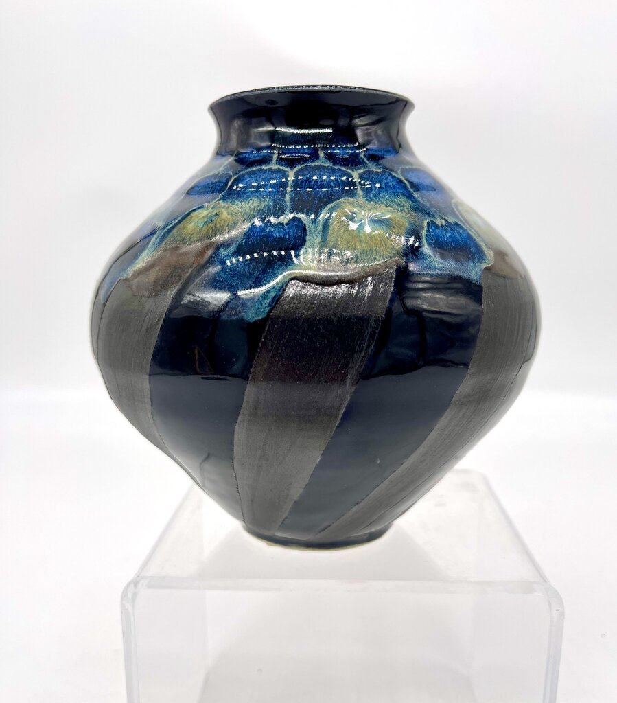Vase- Obsidian Twist FP