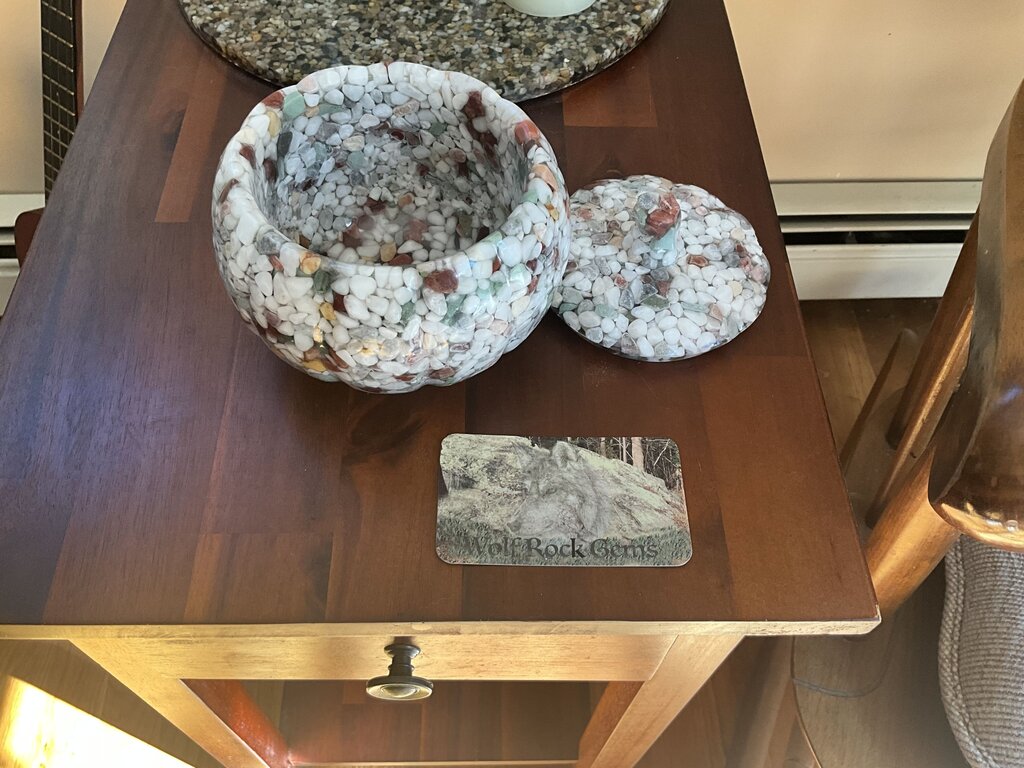 Resin-Pumpkin Dish w/Lid