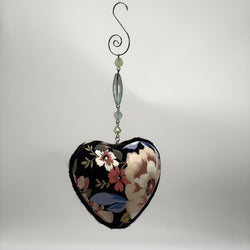 Heart floral Ornament with beads - view 2