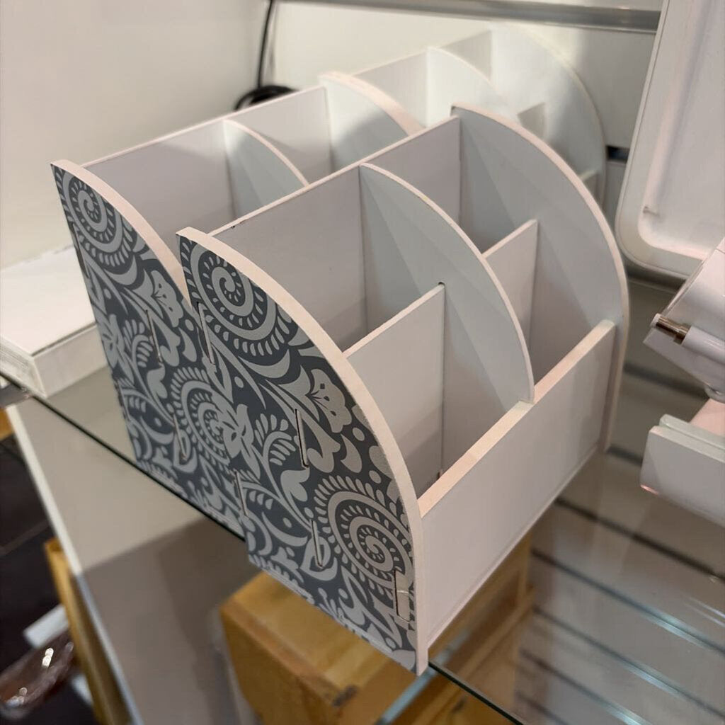 pen organizer