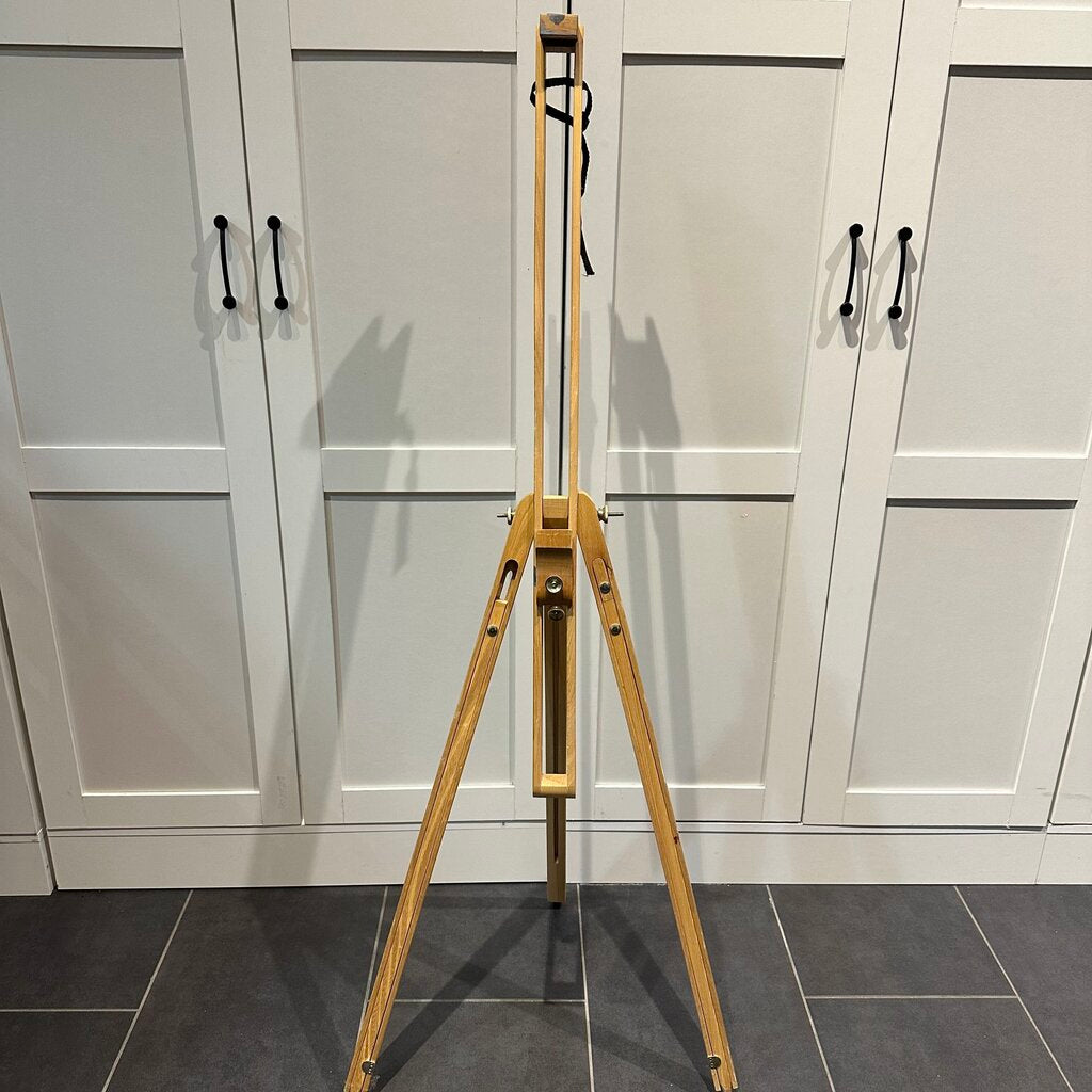 Easel