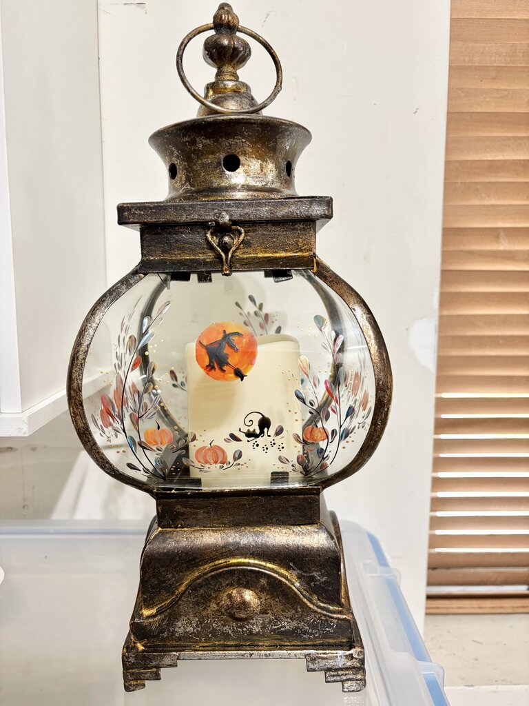 Witch pumpkins metal candle
