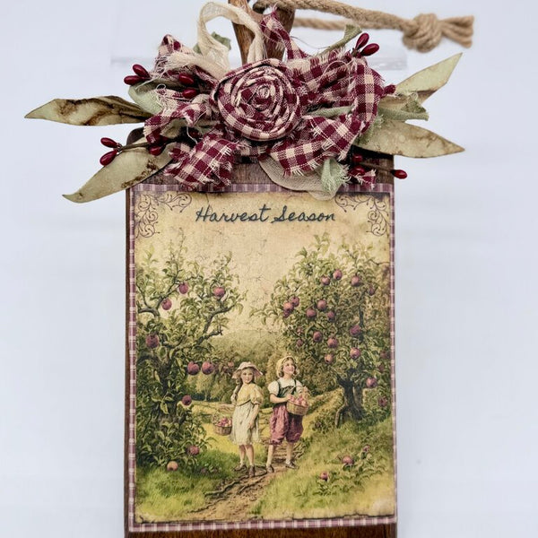 Decorative cutting board - apple harvest