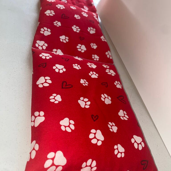 neck wrap red dog paws
