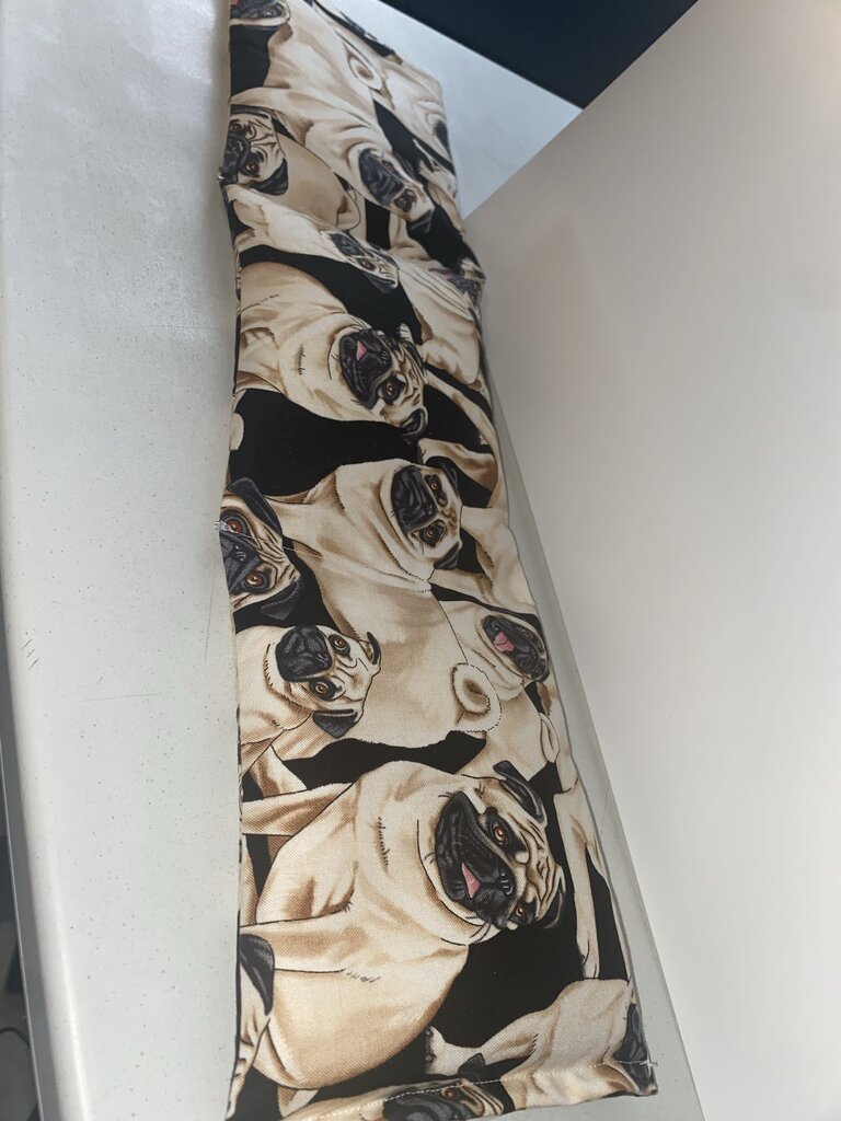 neck wrap pug